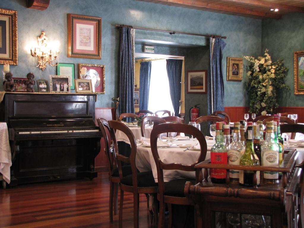 Hostal Beti-Jai Aoiz ภายนอก รูปภาพ